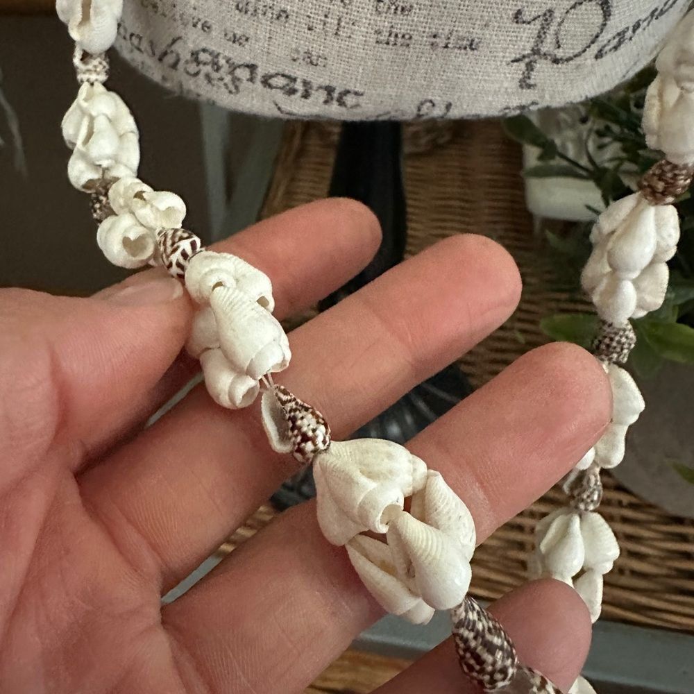 Vintage Long Stranded Mixed Shell Statement Necklace - Picture 4 of 6